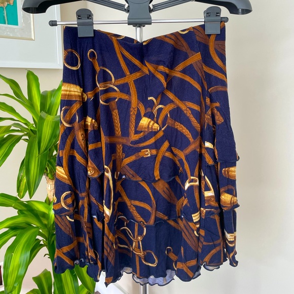 Skirt - Picture 2 of 4